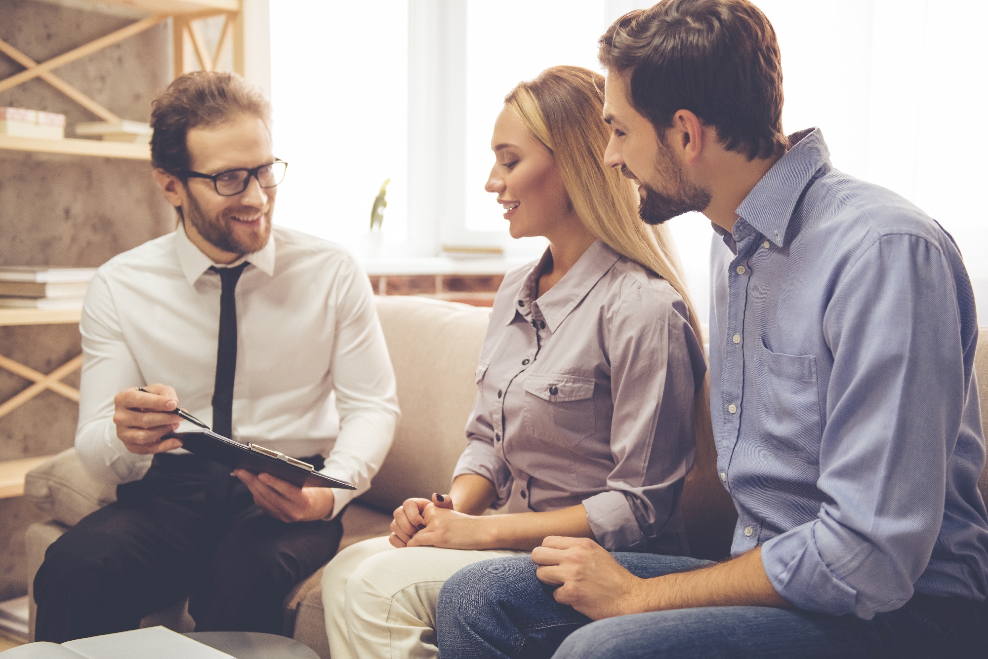 Entrümpelungsberater von der Firma RHEIN RUHR ENTRÜMPELUNG Entrümpelungsberater von der Firma RHEIN RUHR ENTRÜMPELUNG